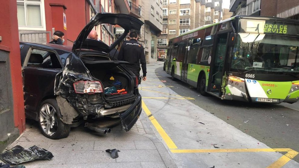 La mitad de los conductores no sabe actuar en un accidente leve o una avería