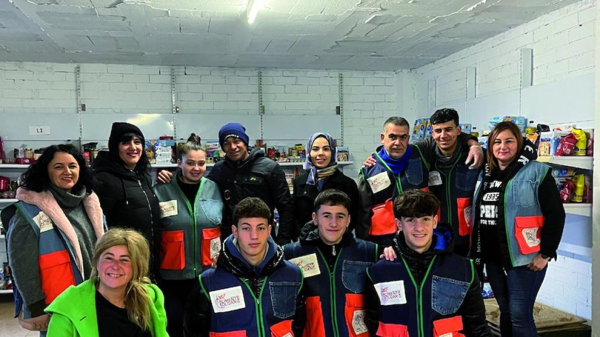 Los nuevos chalecos confeccionados con residuos textiles.