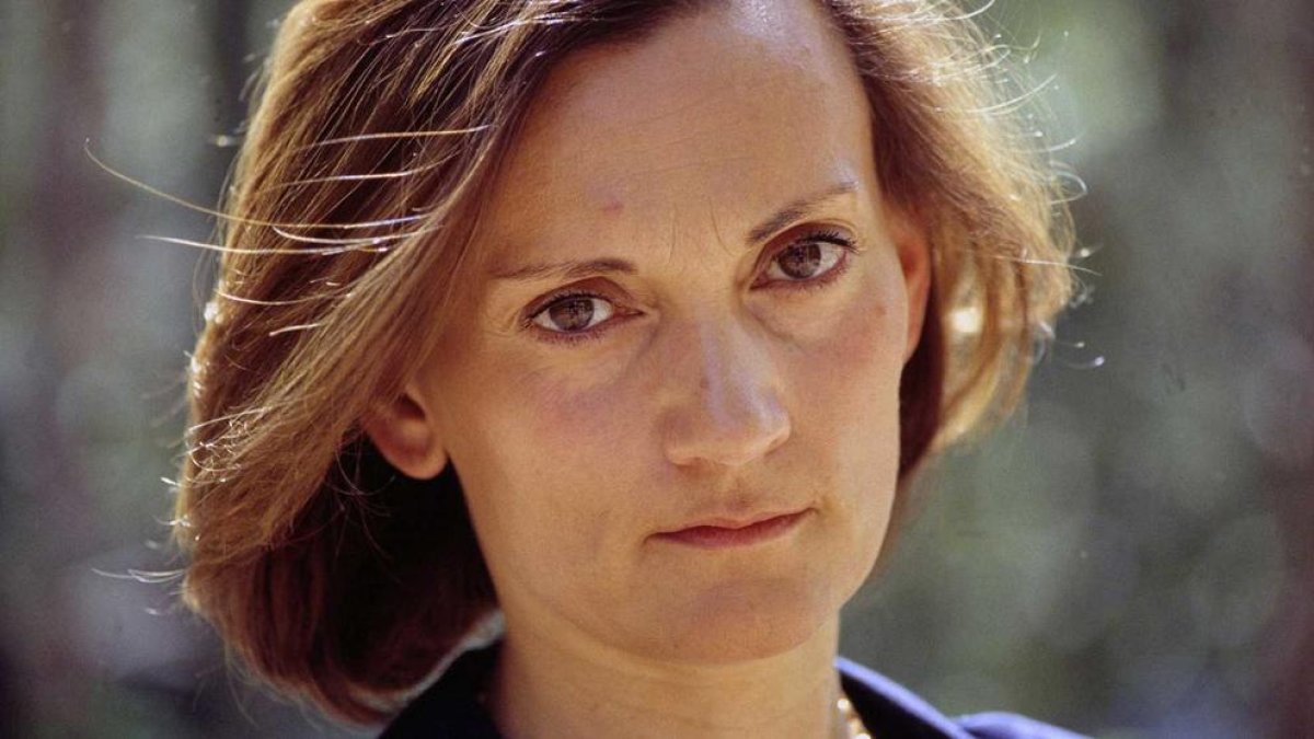 Pilar Miró va ser directora de cine, també va dirigir obres de teatre a TVE i va ocupar càrrecs públics.