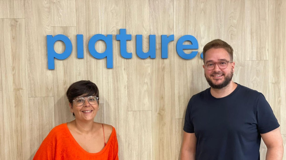 La presidenta del club, tras el acuerdo de colaboración con Piqture.