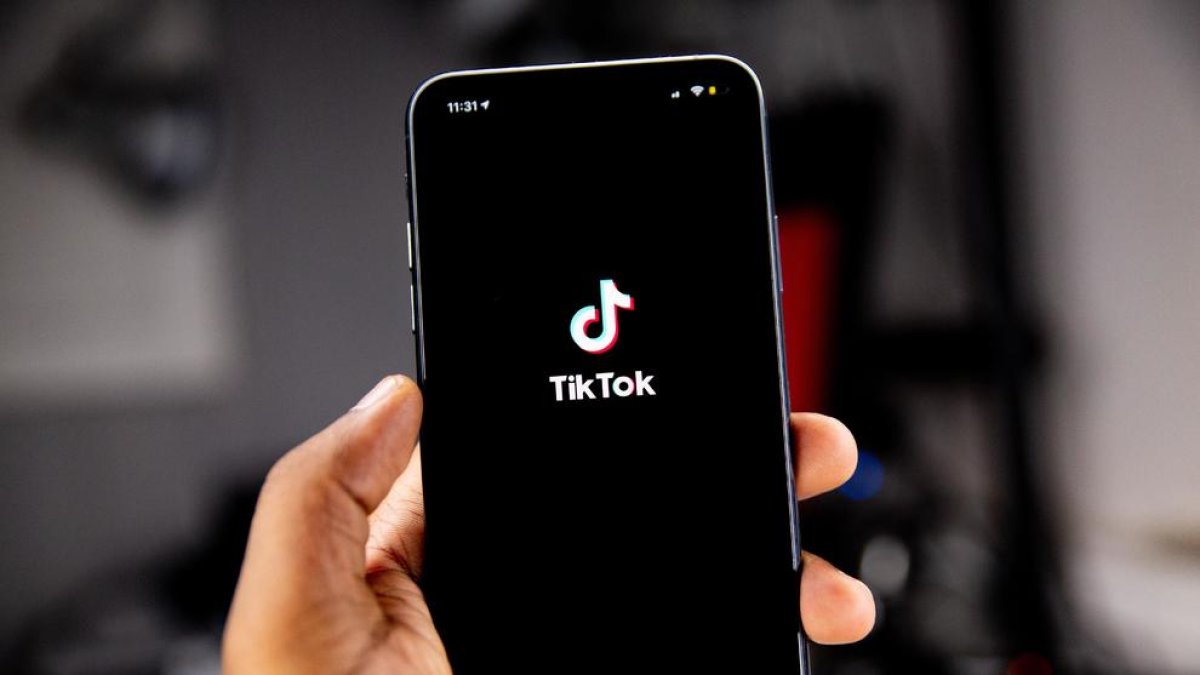 TikTok prohibirá a los menores de edad la transmisión en vivo