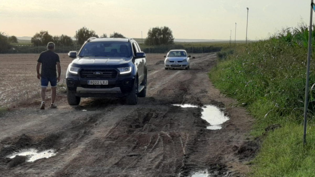 Uno de los caminos en mal estado de Sucs.