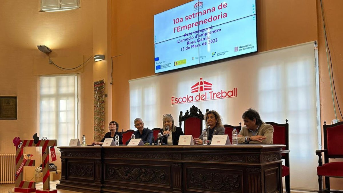 La  Escola del Treball inició ayer la Setmana de l’Emprenedoria.