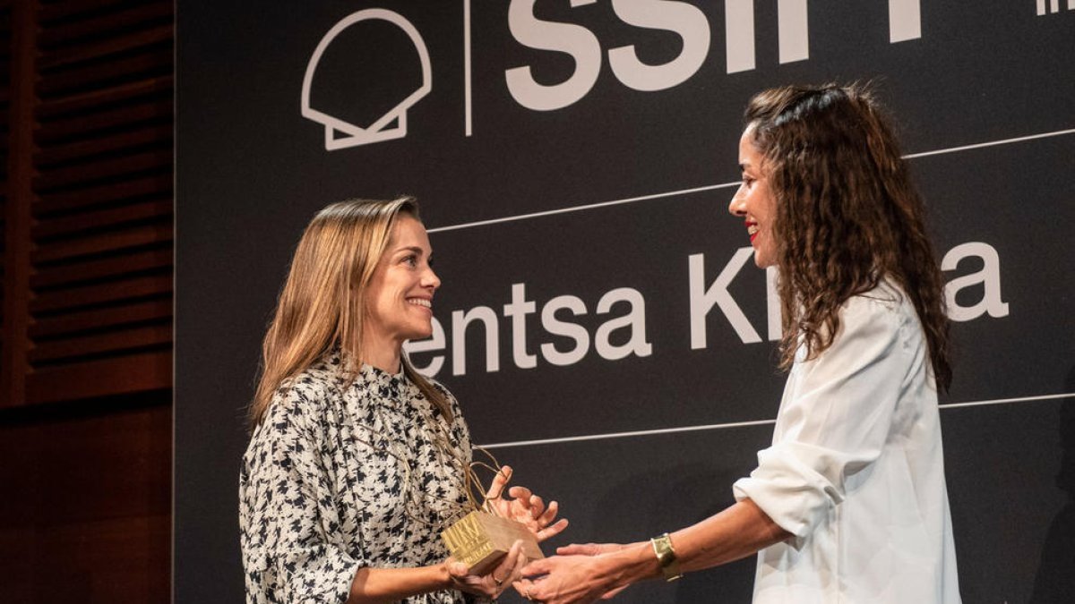 María Zamora, productora de ‘Alcarràs’, recogió la distinción.
