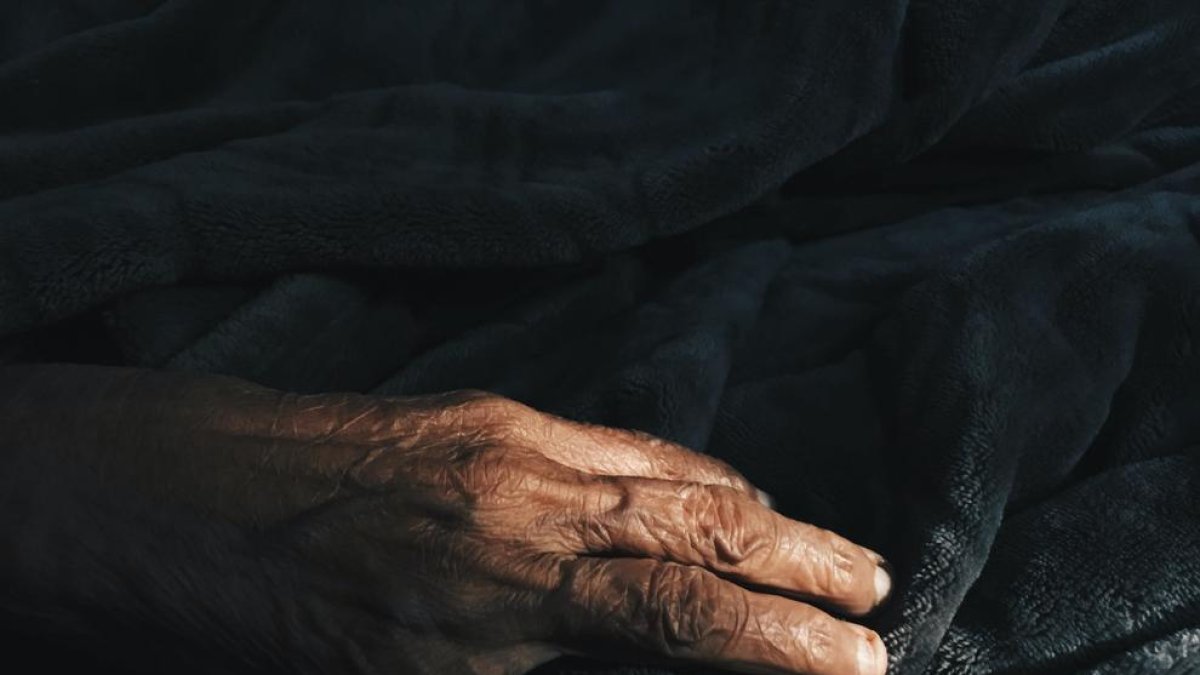 Condenado a dos años de prisión un empleado de una residencia por 'sobar' a una anciana de 97 años