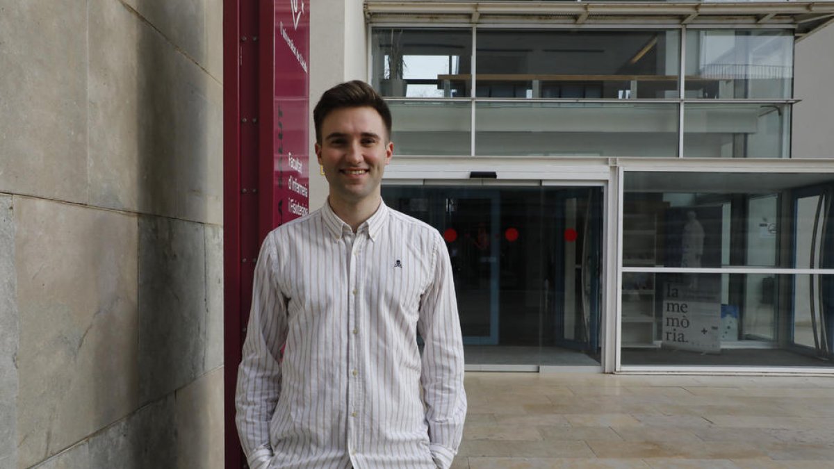 Fabià Torres, l’estudiant que ha obtingut la posició número 44 en tot l’Estat en la prova MIR.
