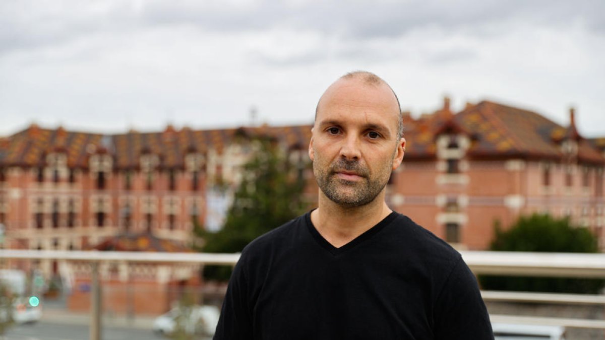 Pedro, padre del bebé secuestrado en el Hospital de Basurto: “me volví loco, lo busqué incluso en la basura”