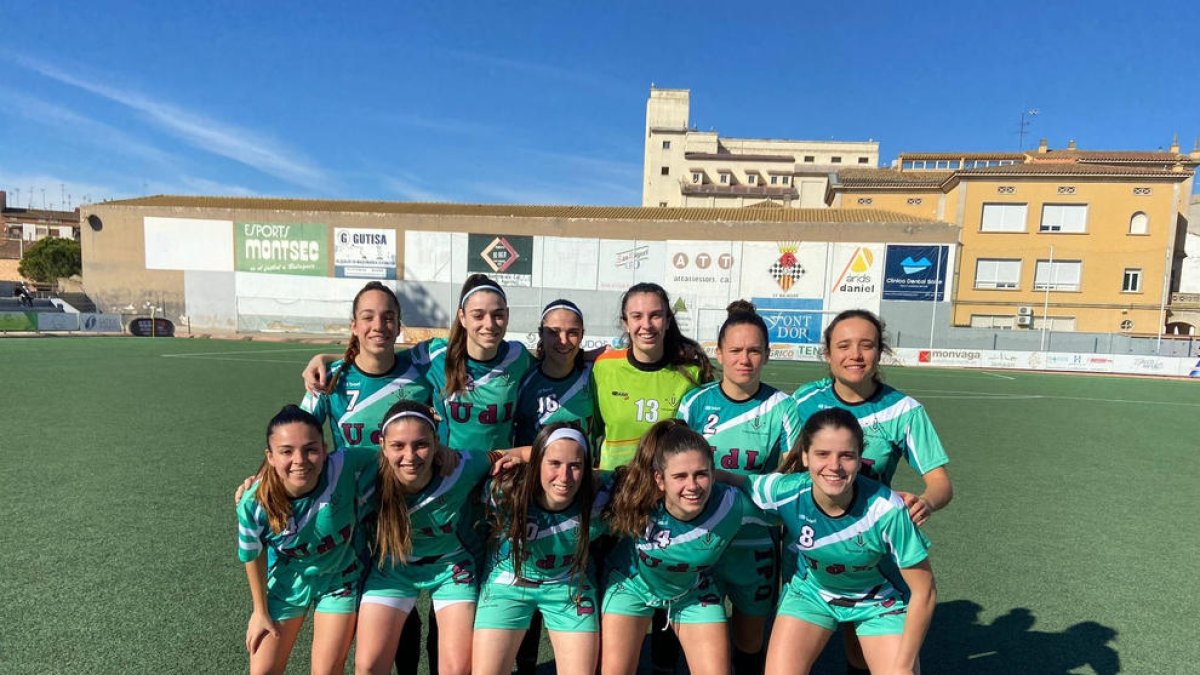 El equipo femenino de fútbol de la UdL pasa de ronda en el Universitari