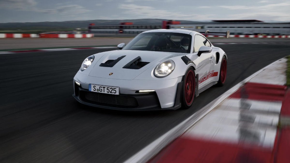 Porsche dona a conèixer el 911 GT3 RS, el nou model cabdal de la gamma 911