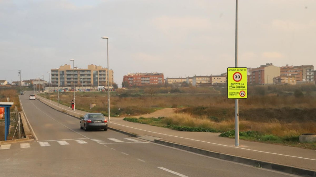 Imatge d’arxiu d’un tram del vial Víctor Torres.