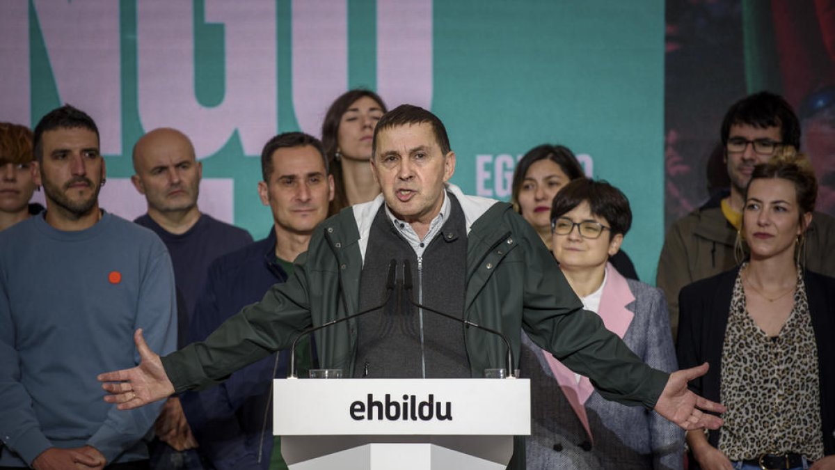 Els set candidats de Bildu condemnats per delictes de sang anuncien que renunciaran a l'acta si són elegits