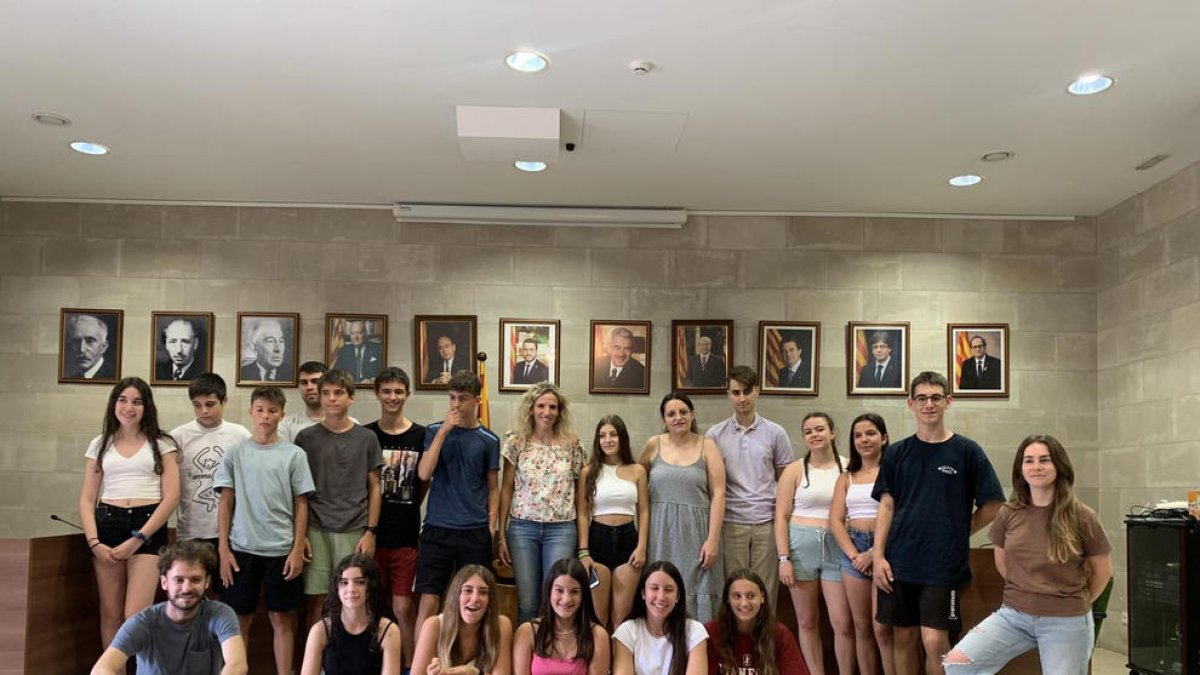 Los jóvenes fueron recibidos ayer en el consitorio.