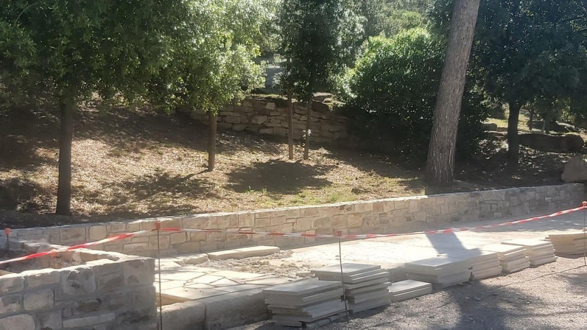 El nuevo monumento está financiado con 4 donaciones.