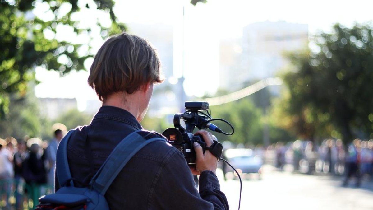 Ets periodista audiovisual i vols treballar amb nosaltres?