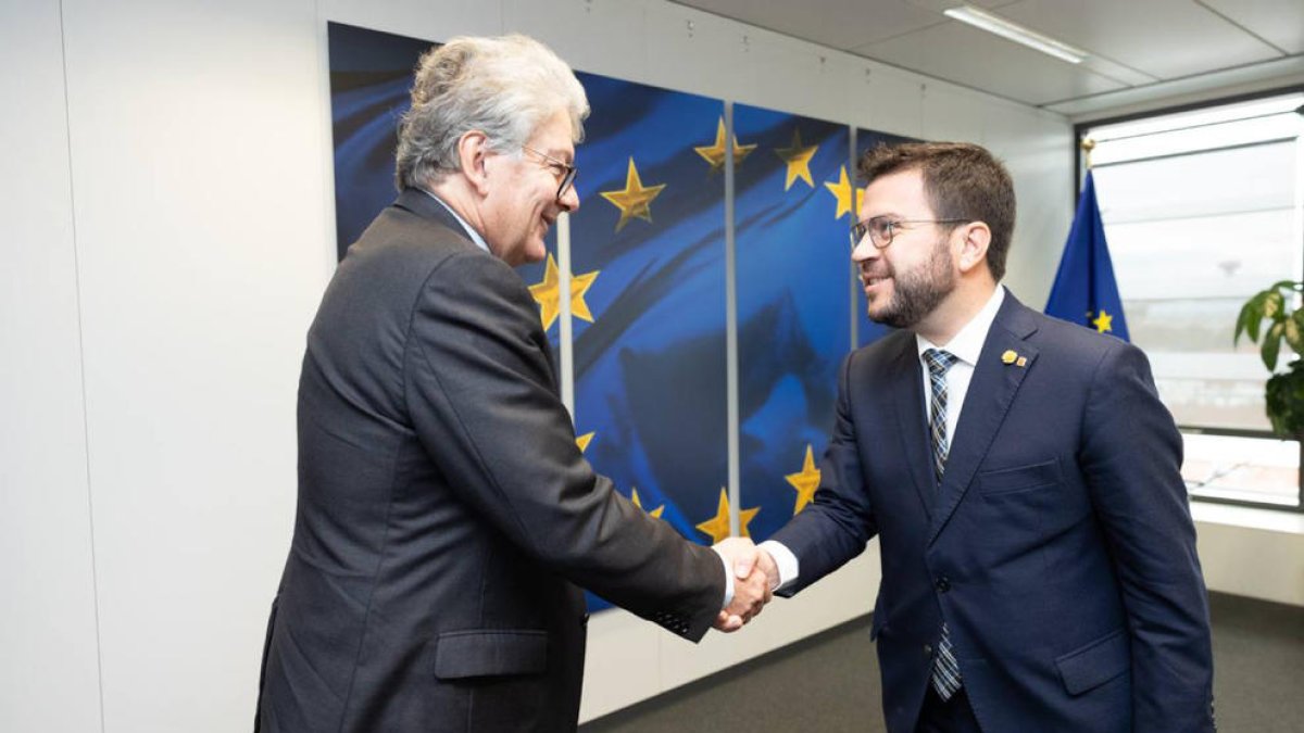 Pere Aragonès se reunió ayer con el comisario europeo de Comercio Interior, Thierry Breton.
