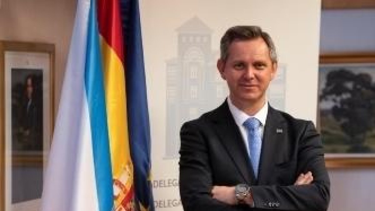 José Manuel Miñones Conde, ministre de Sanitat.