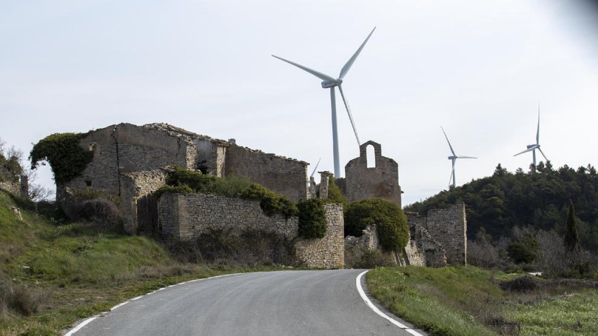 Molinos de viento entre Talavera y Santa Coloma de Queralt.
