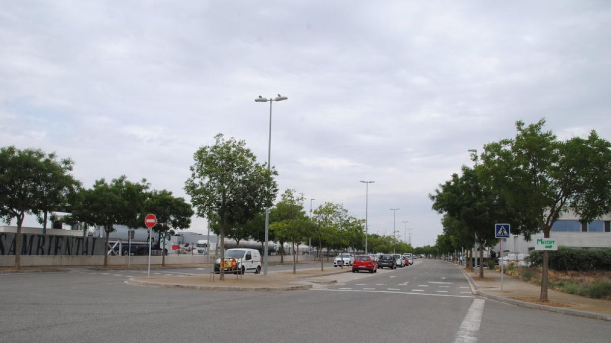 El poligono Vinyes del Mig en Bell-lloc.