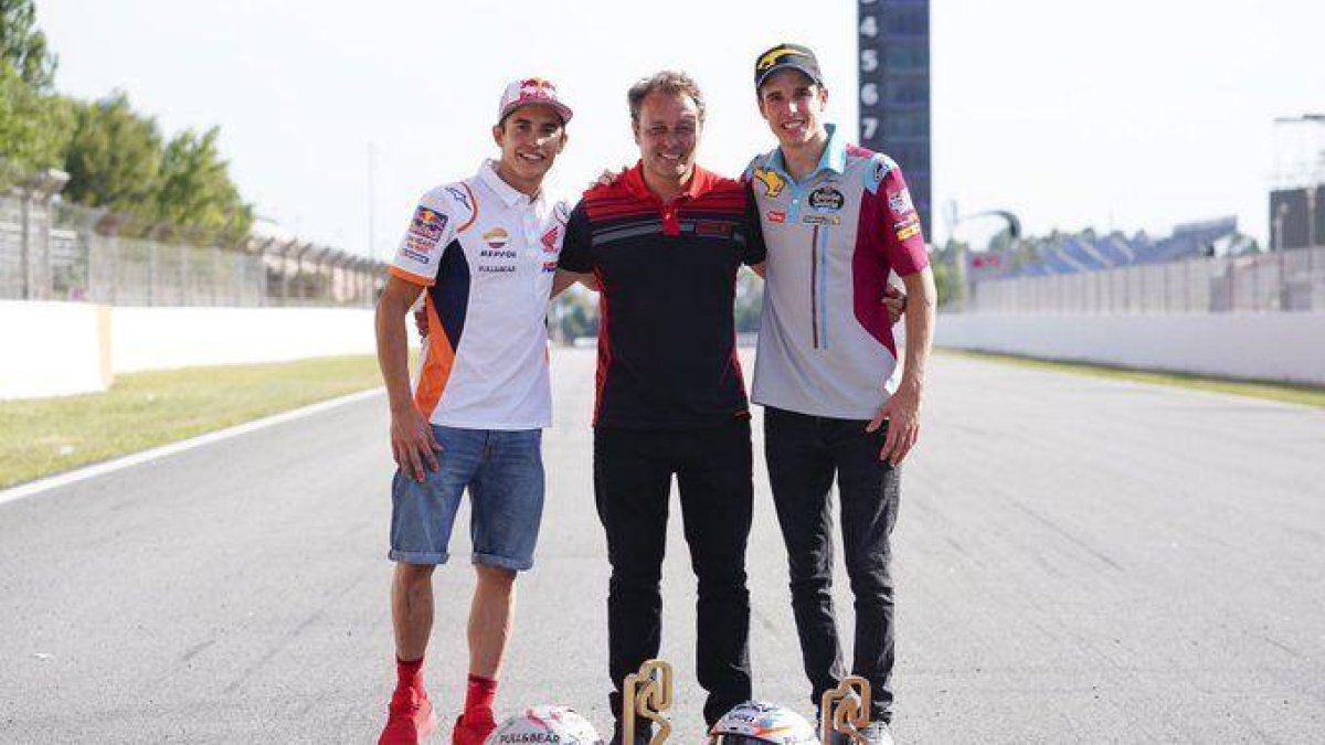Els germans Márquez i Emilio Alzamora.