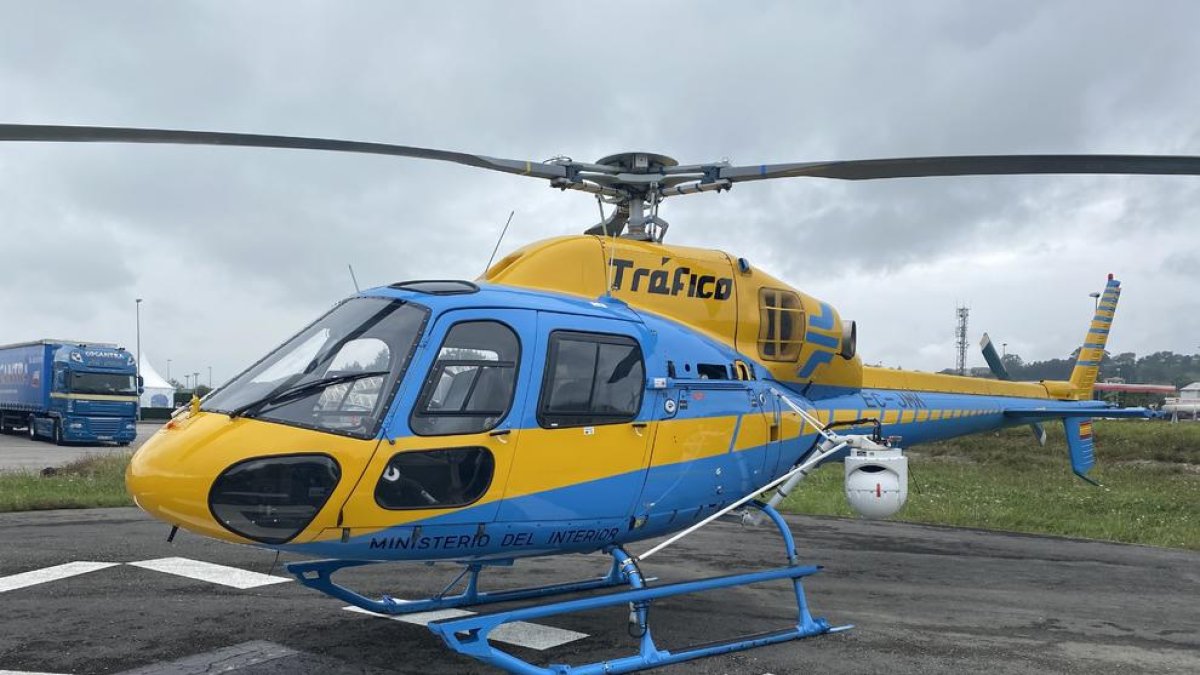 Un helicóptero Pegasus de la DGT.