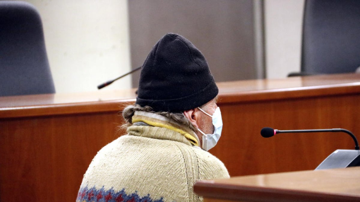 El condemnat, durant el judici celebrat a l’Audiència de Lleida el febrer passat.