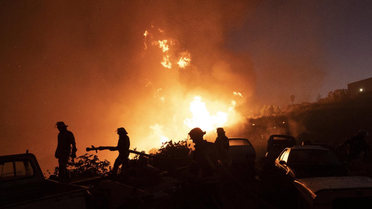 Chile declara el estado de emergencia por un incendio en Viña del Mar