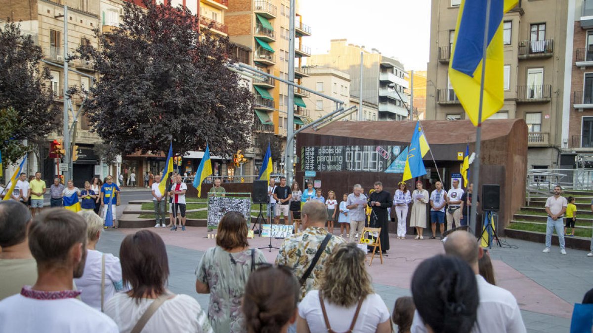 La comunidad ucraniana en Lleida se congregó ayer en el aniversario de la Independencia de Ucrania.