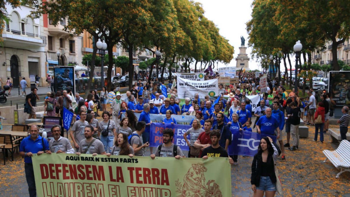Manifestación en Tarragona contra el proyecto lúdico del Hard Rock