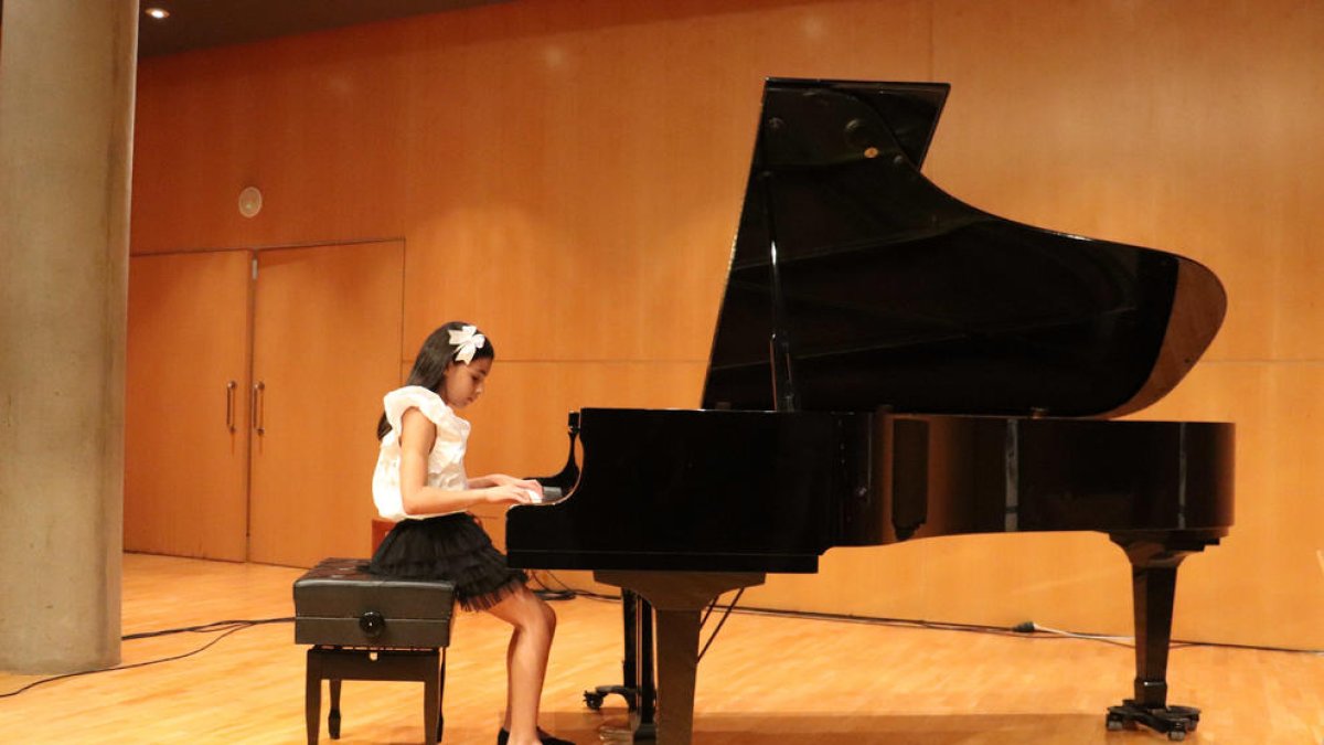 La leridana Júlia Anguiano, de 10 años, una de las participantes.