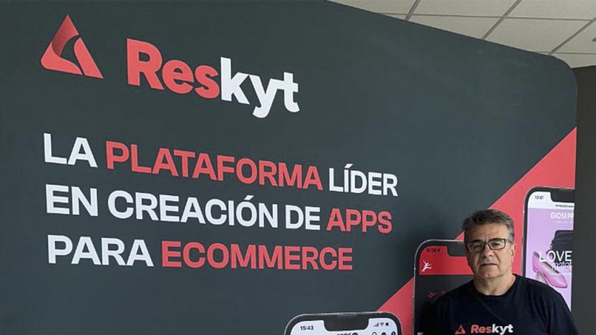 Formar-se amb les einesdels professionalsReskyt, millor plataforma als Premis Ecommerce Tools 2023