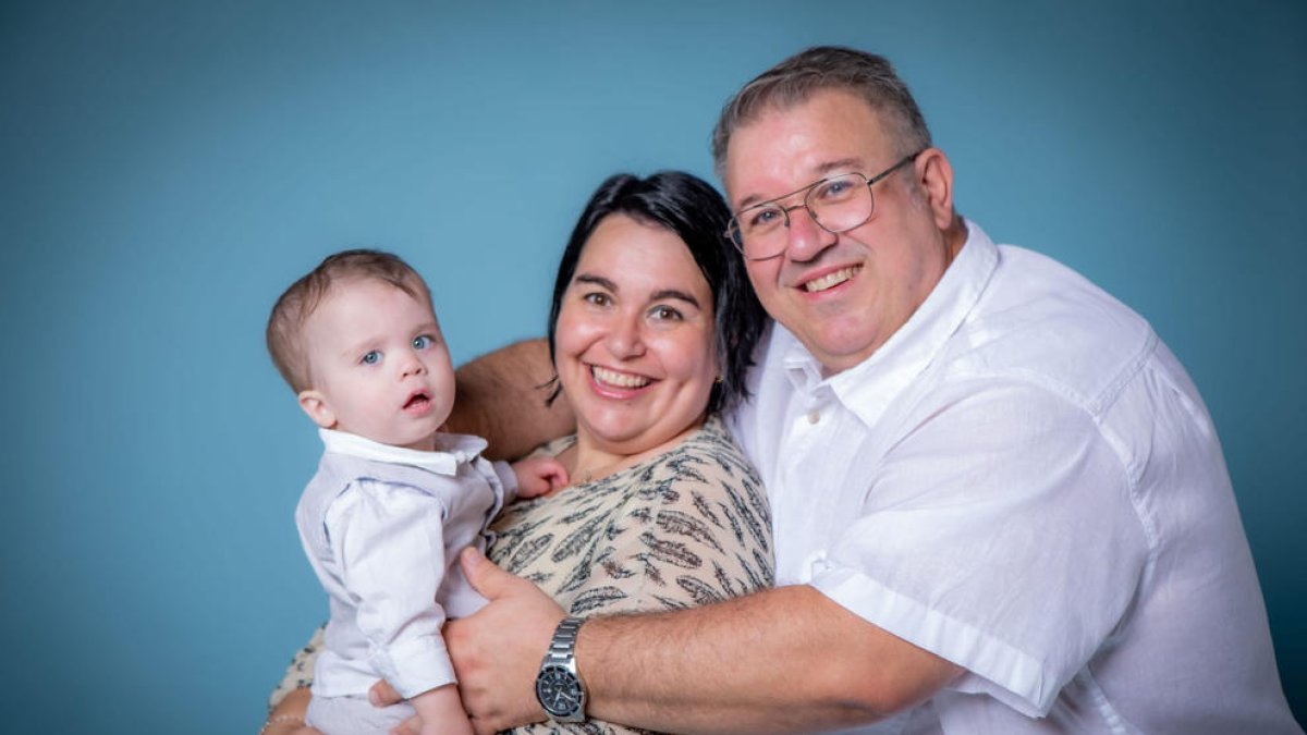 El petit Dídac, amb els seus pares, Eva i Esteve.