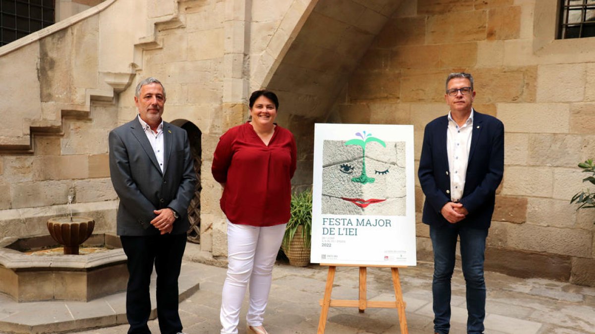 Joan Josep Ardanuy, Estefania Rufach i Joan Talarn, ahir a la presentació de la festa major de l’IEI.