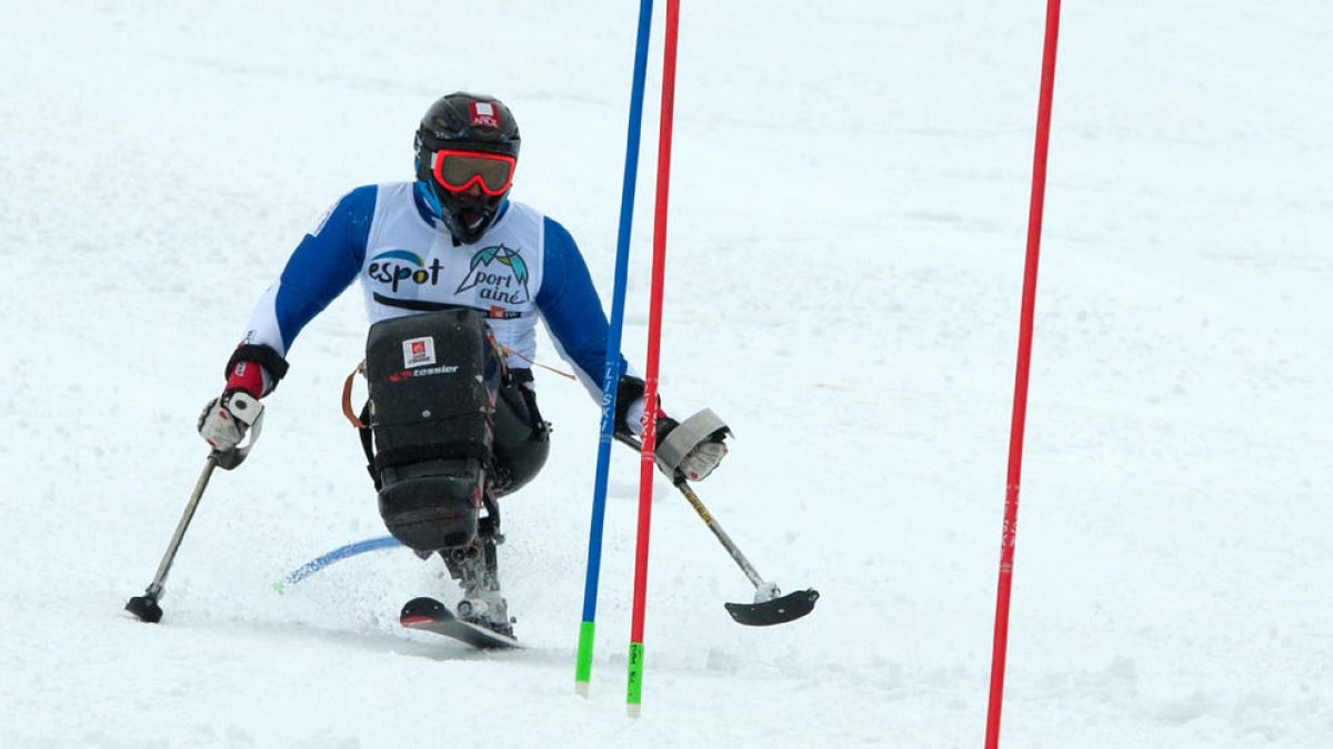 Un dels participants en el Mundial d’Espot, durant l’entrenament d’ahir.