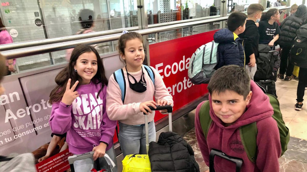 Renfe obre una investigació interna per esclarir l'expulsió d'un tren de 22 escolars de la Llacuna que viatjaven a Lleó