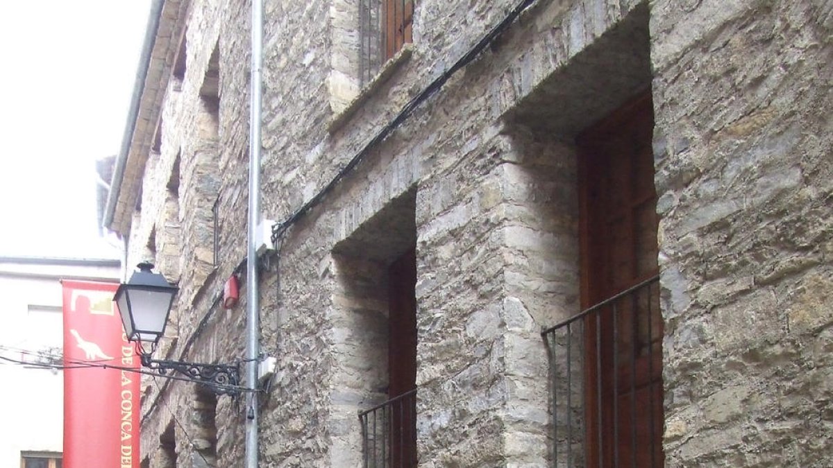 Imatge de la façana del Museu de la Conca Dellà.