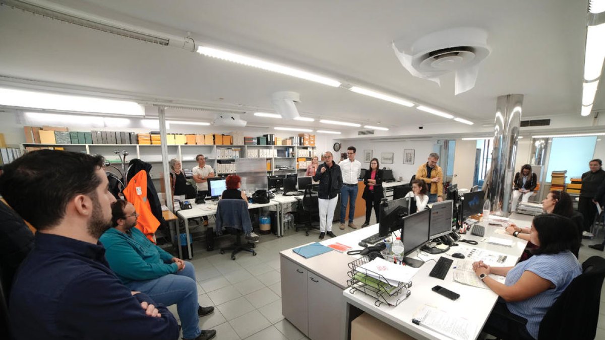Pueyo, Postius y Freixanet felicitaron a los técnicos que redactaron el proyecto del Palau de Vidre.