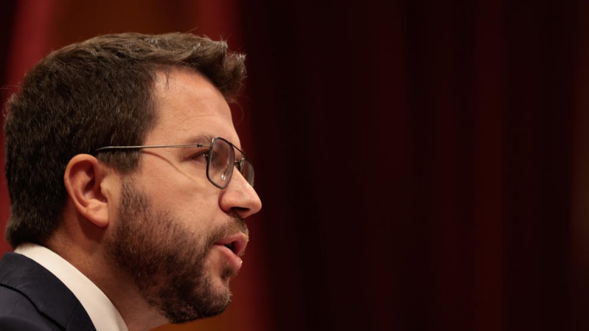 El presidente de la Generalitat, Pere Aragonès, durante su intervención ayer en el debate de política general en el  Parlament.