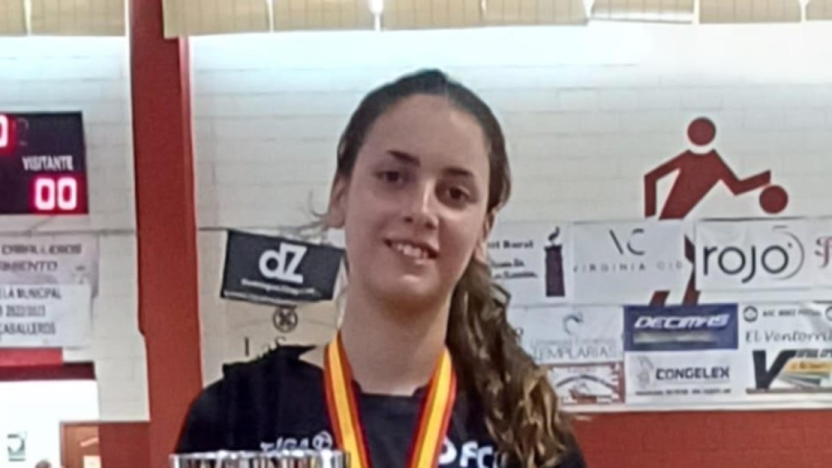 Maria Parrot, con el trofeo.