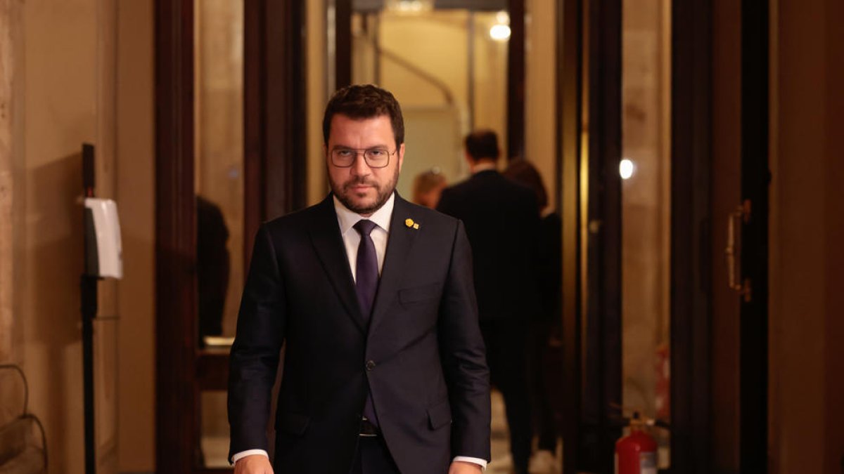 Aragonès convoca un Consejo Ejecutivo extraordinario por la tarde para responder a la cuestión de confianza que propone Junts