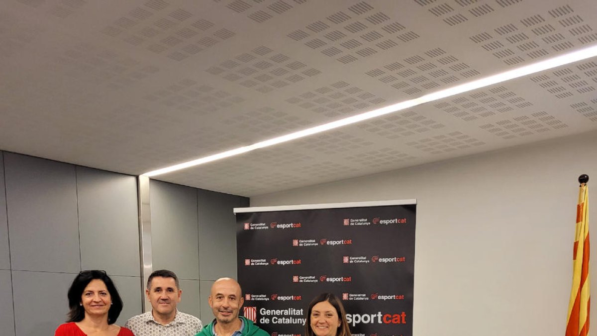 Recepción a los atletas José María González y Elena Llobera