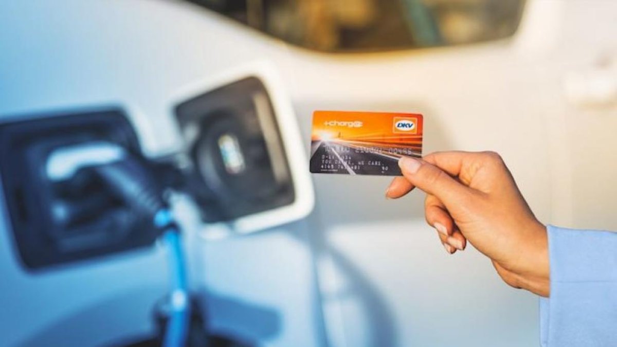 DKV ofereix accés a més de 9.000 punts de recàrrega
