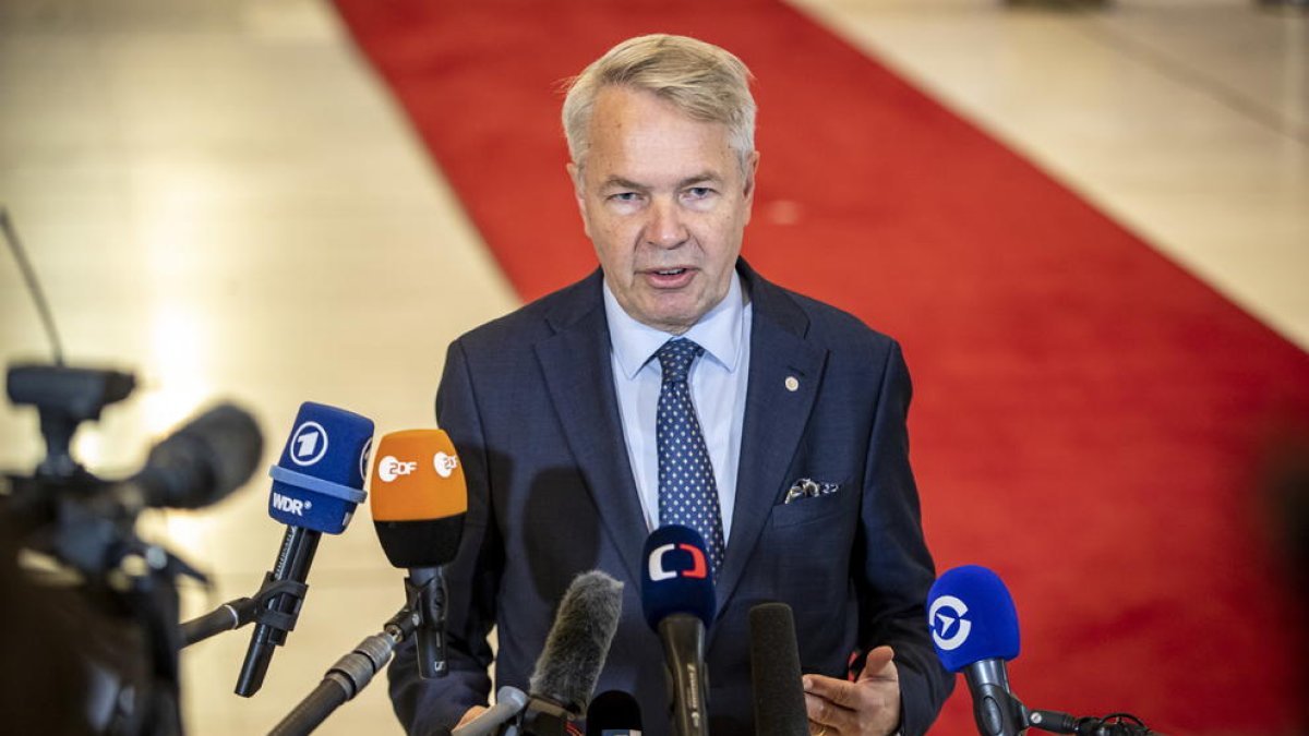 Finlandia cerrará la próxima medianoche su frontera a los turistas rusos