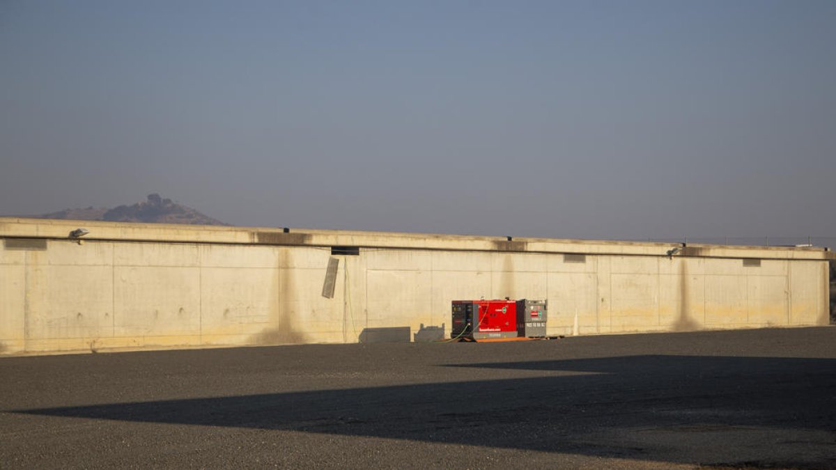 El depósito de agua de Lleida ciudad de 37.500 m3, ubicado entre Torrefarrera y Alpicat.