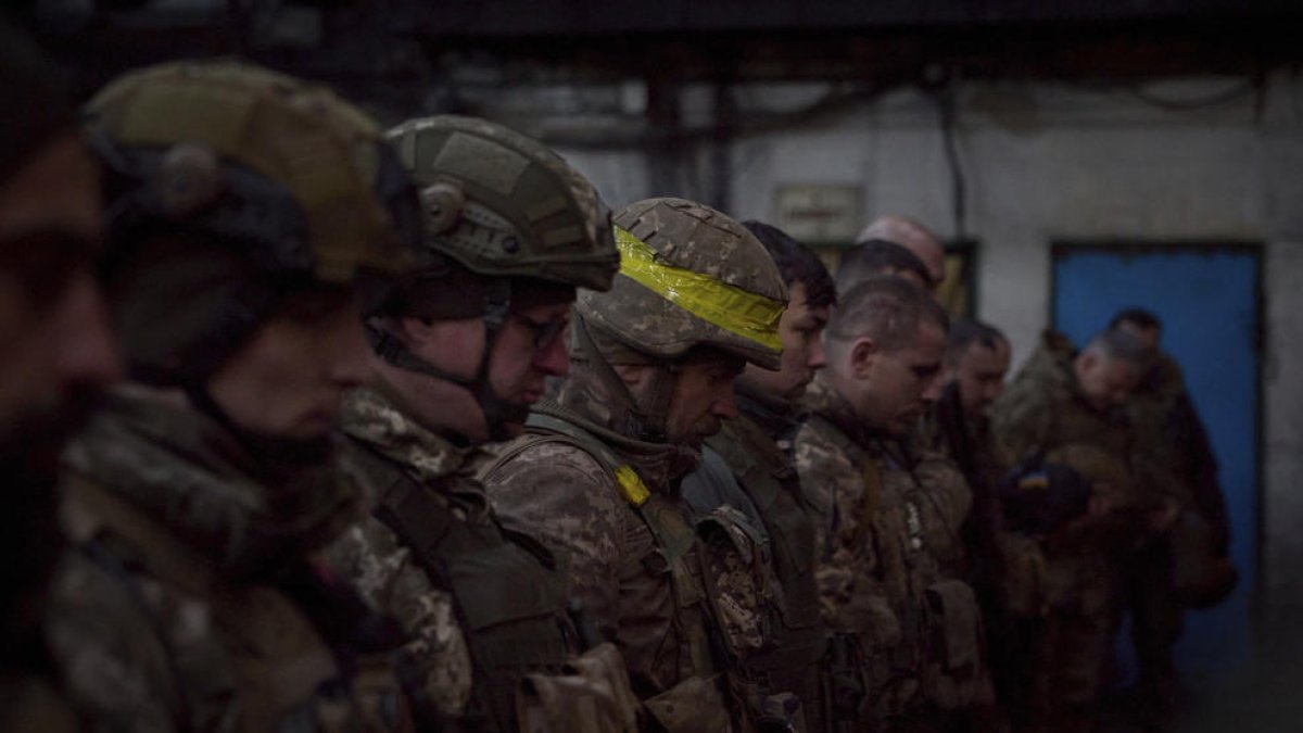 Militares ucranianos, cerca de Bajmut.