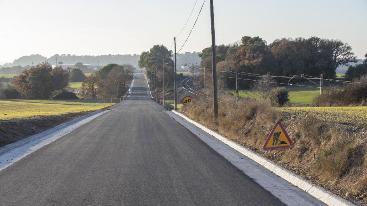 La nova carretera que dona accés a Sant Guim Vell i la Rabassa.