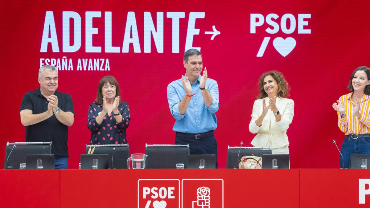 Sánchez es mostra convençut davant l'executiva del PSOE que l'estat espanyol