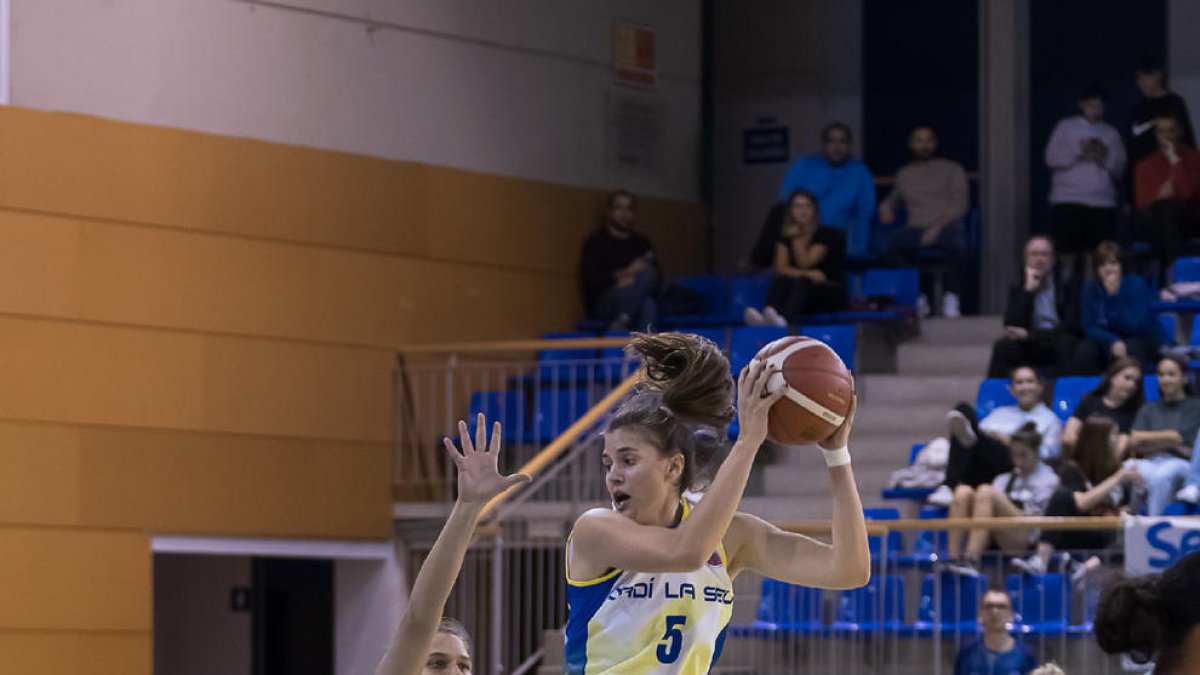El Cadí abrió la EuroCup con una cómoda victoria en el Palau.