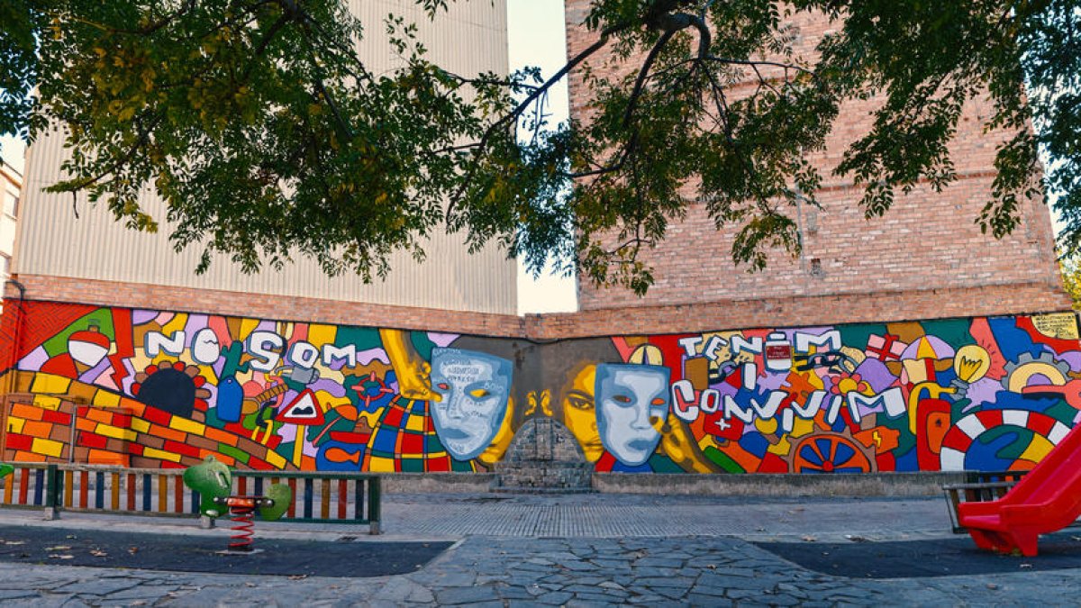 La plaça Àngel Bonvehí.