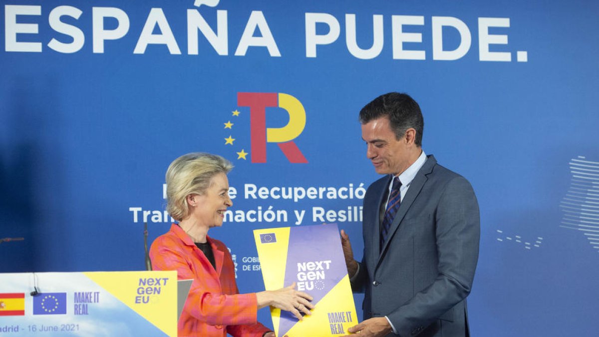 Ursula Von der Leyen, amb Pedro Sánchez el 16 de juny del 2021.