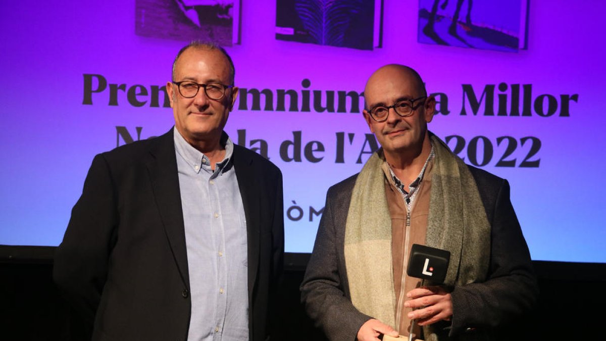 El presidente de Òmnium, Xavier Antich, con Sebastià Alzamora.